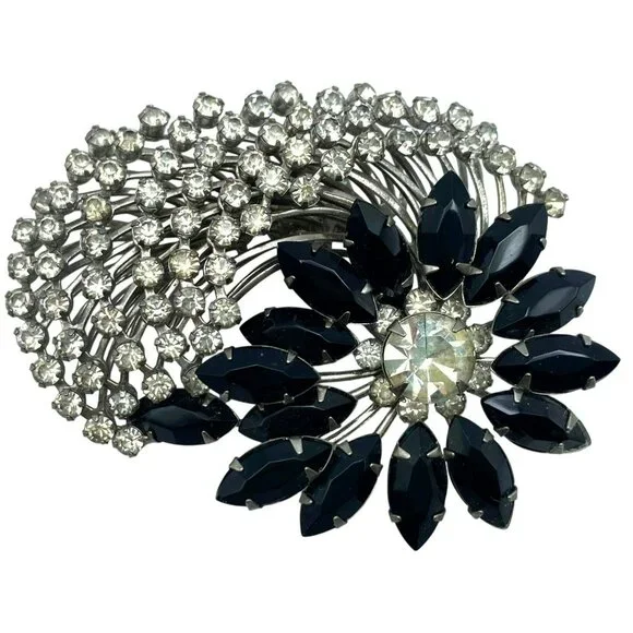 Vintage Rhinestone MCM 50’s 60’s Brooch Large Flower Floral Pin Black Glass - Picture 1 of 7